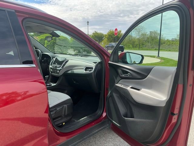 Used 2018 Chevrolet Equinox LT FWD image 17