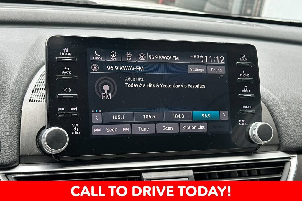 Used 2018 Honda Accord Touring image 16