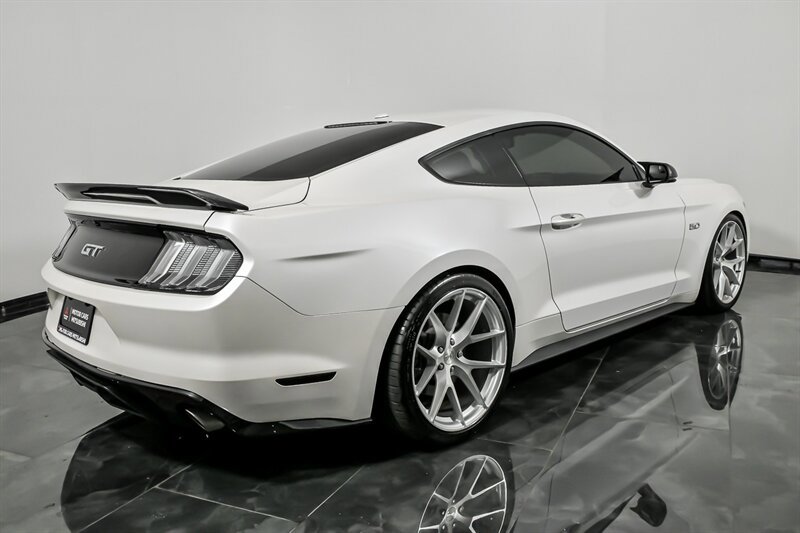 Used 2017 Ford Mustang GT Premium RWD image 9