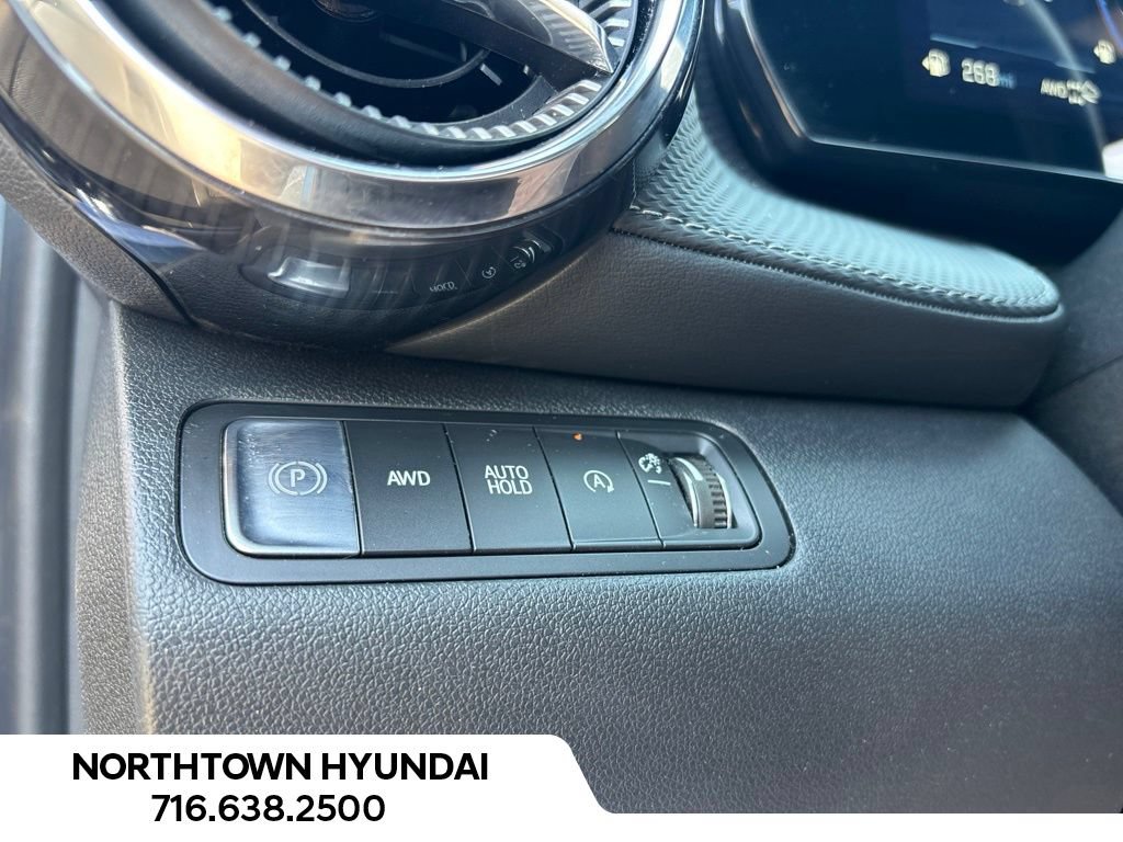 Used 2026 Chevrolet Equinox LT AWD/4WD image 28