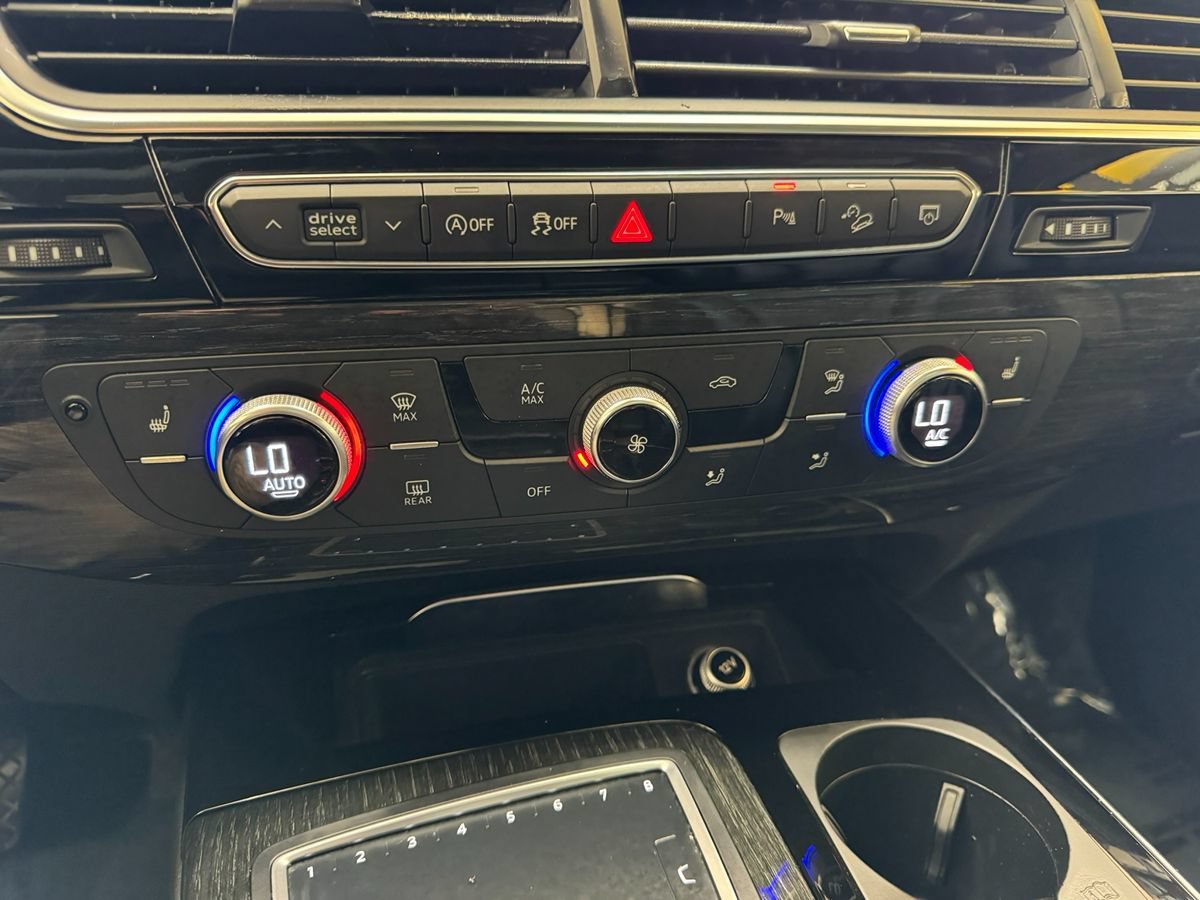 Used 2018 Audi Q7 3.0T Premium AWD/4WD image 28