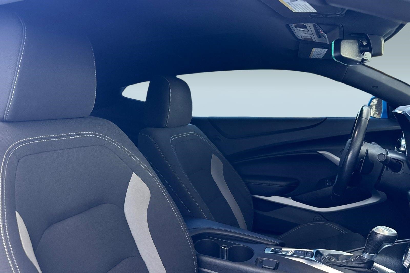 Used 2022 Chevrolet Camaro SS RWD image 32