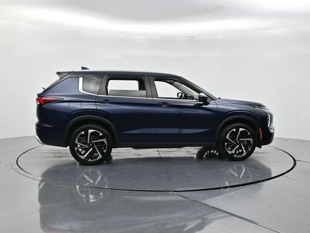 Used 2024 Mitsubishi Outlander SE FWD video 2