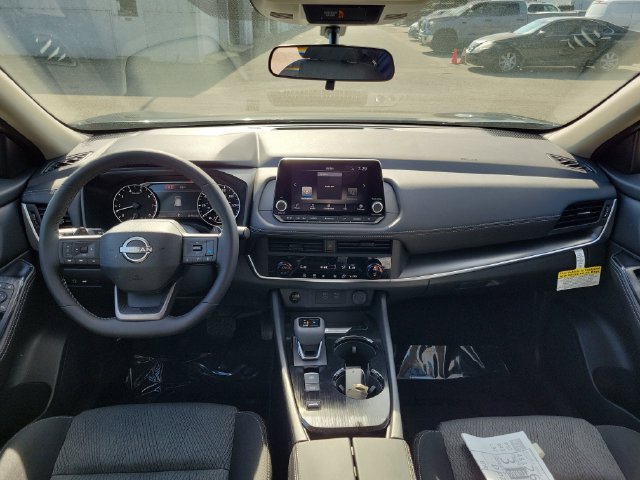 New 2026 Nissan Rogue SV FWD image 24