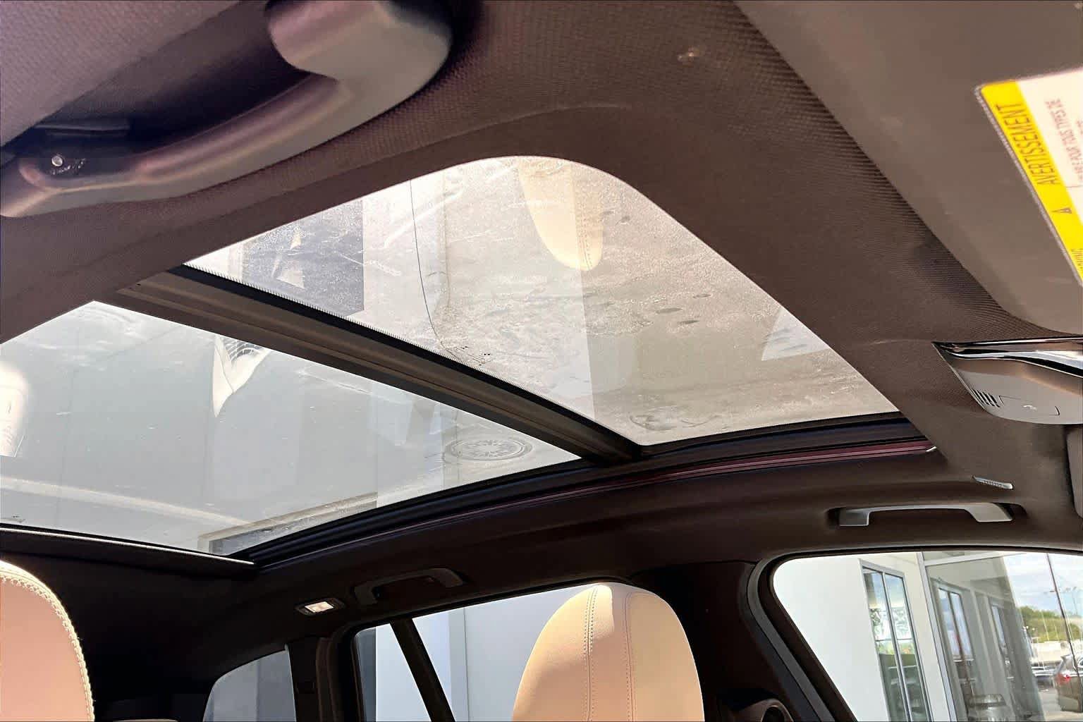 Used 2019 BMW X3 sDrive30i w/ Premium Package image 13