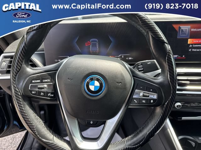 Used 2023 BMW i4 eDrive40 w/ Premium Package RWD image 25
