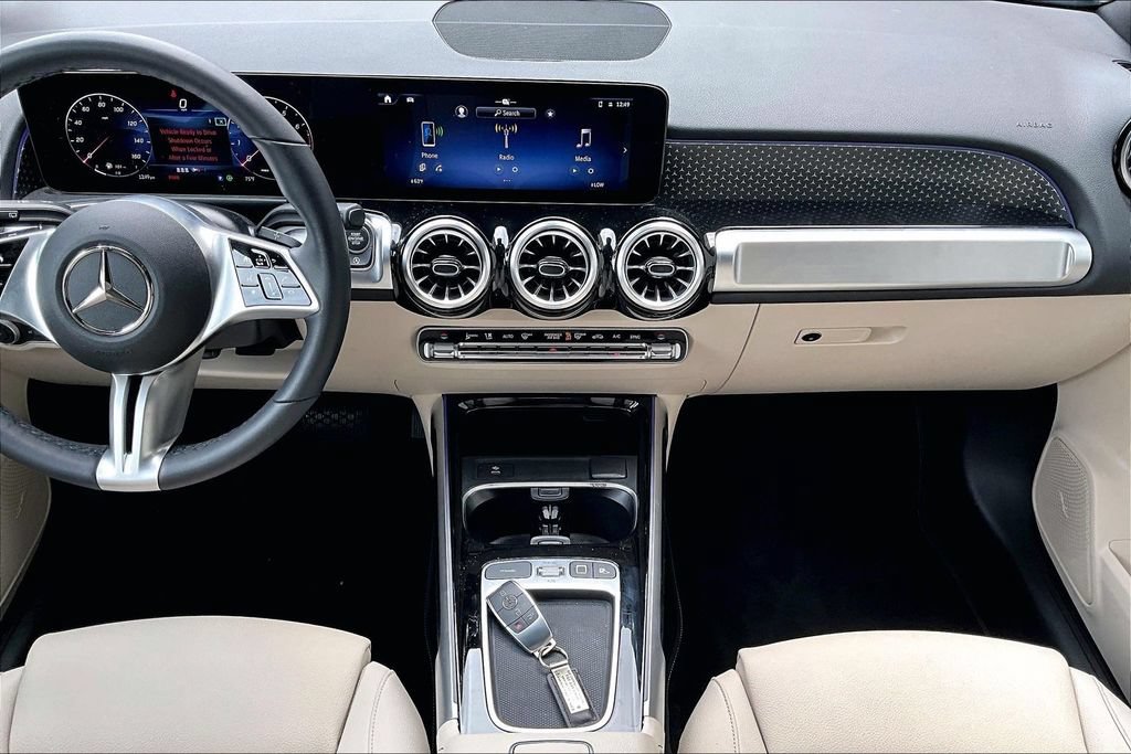 Used 2026 Mercedes-Benz GLB 250 4MATIC image 24