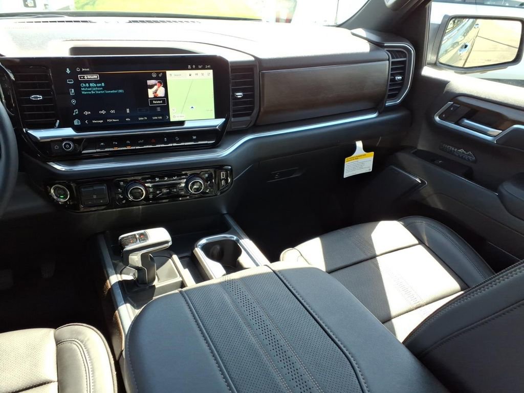 Used 2026 Chevrolet Silverado 1500 High Country w/ Technology Package image 13