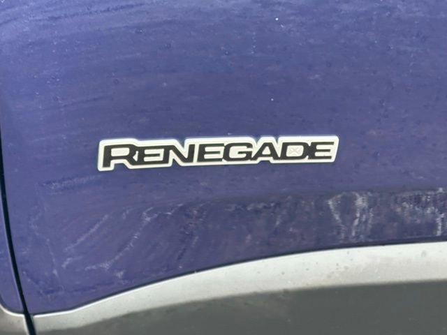 Used 2021 Jeep Renegade Latitude w/ Convenience Group FWD image 12