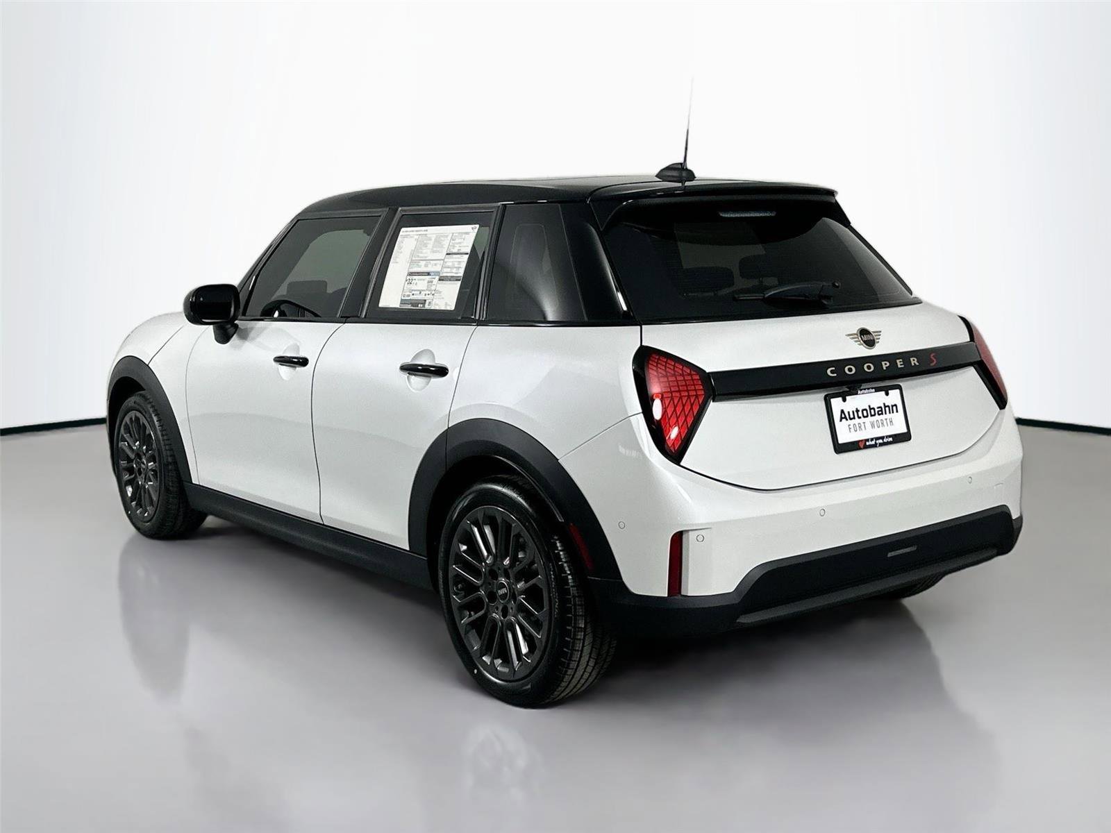 Used 2025 MINI Cooper S FWD image 6