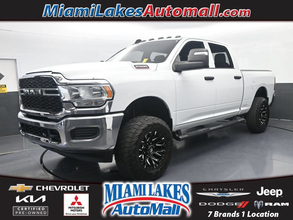 Used 2024 RAM 2500 Tradesman w/ Chrome Appearance Group AWD/4WD 360° Tour