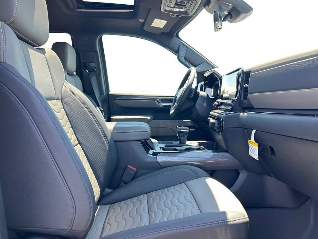 New 2026 Chevrolet Silverado 1500 ZR2 AWD/4WD image 17