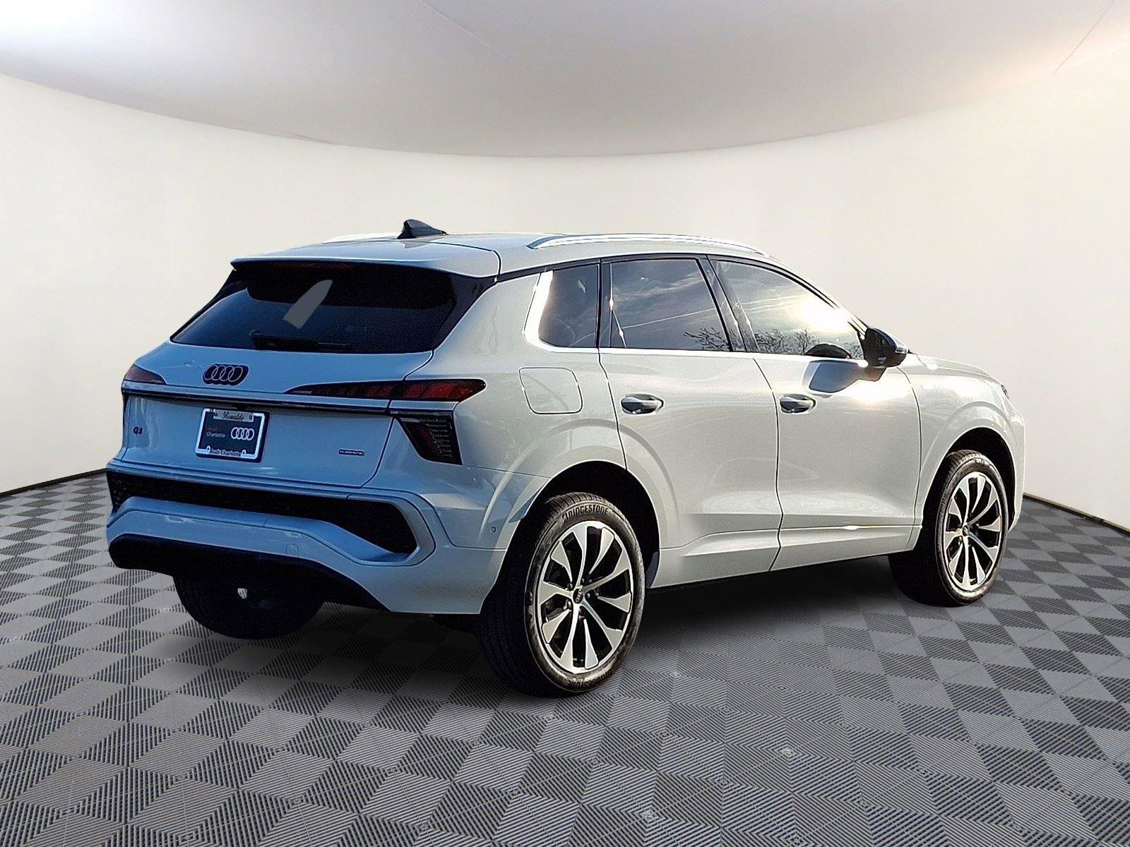 New 2026 Audi Q3 quattro 2.0T image 6