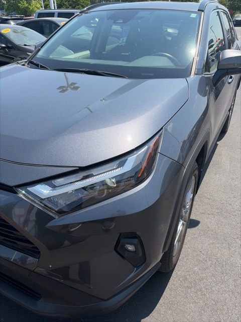Used 2023 Toyota RAV4 XLE Premium FWD image 4