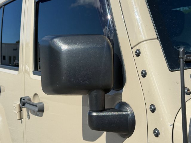 Used 2016 Jeep Wrangler Unlimited Sahara w/ Dual Top Group AWD/4WD image 11