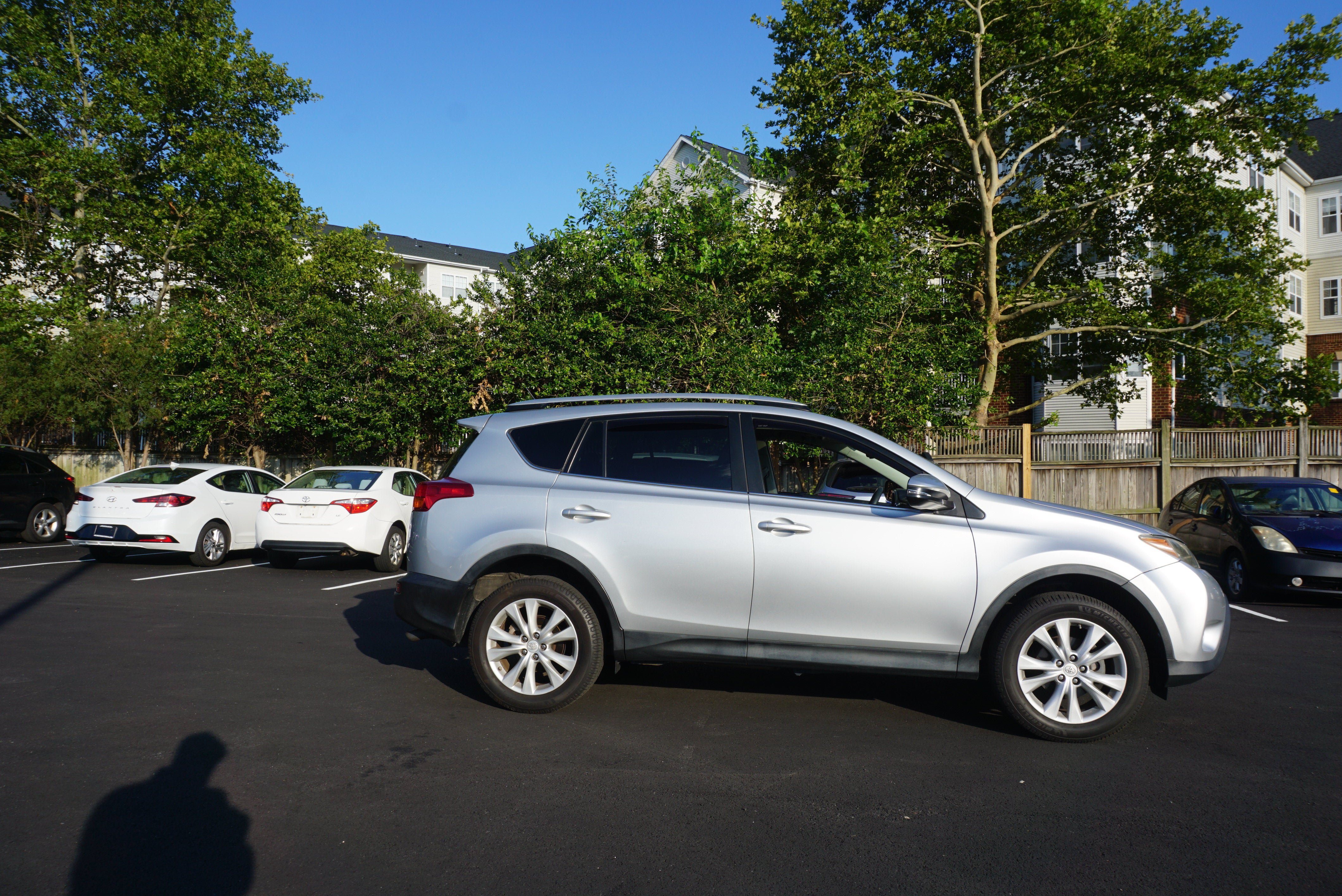 Used 2013 Toyota RAV4 Limited AWD/4WD image 3