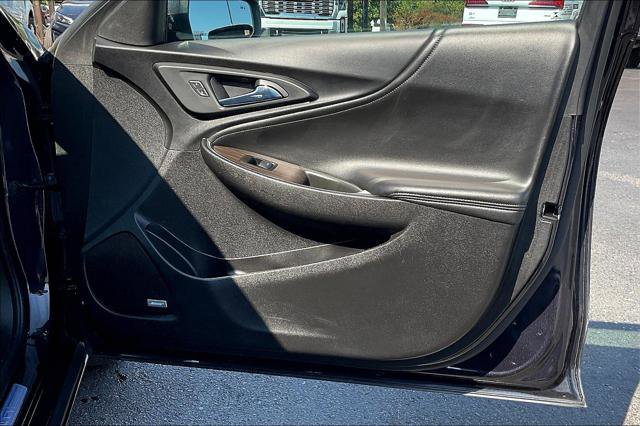 Used 2022 Chevrolet Malibu Premier image 25