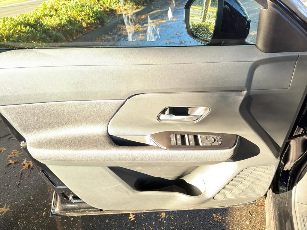 New 2026 Nissan Kicks SV image 16