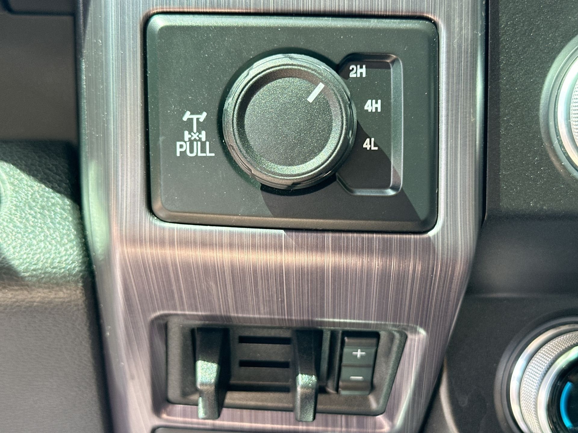Used 2021 Ford F350 Limited AWD/4WD image 35