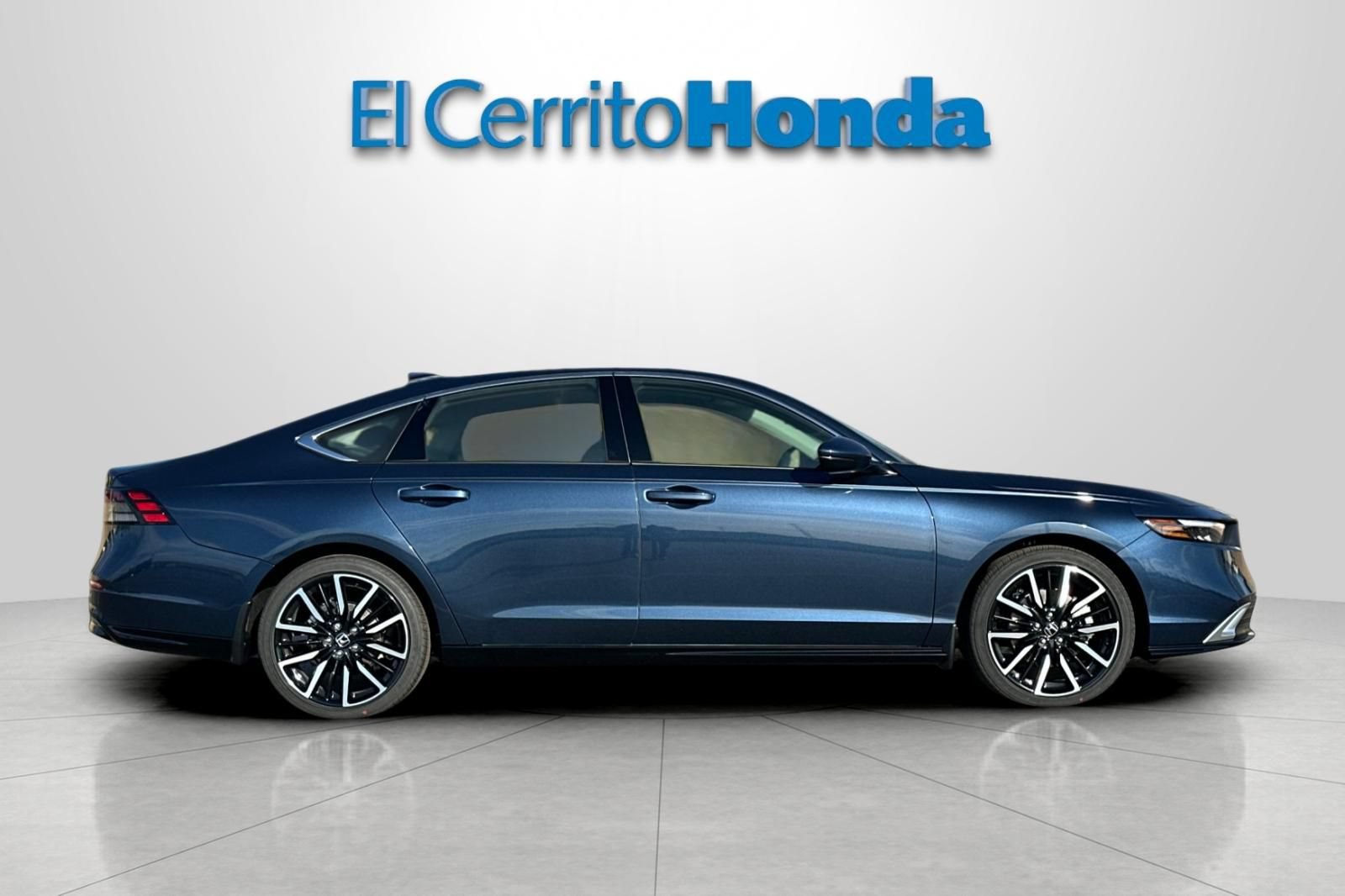 New 2026 Honda Accord Touring image 2