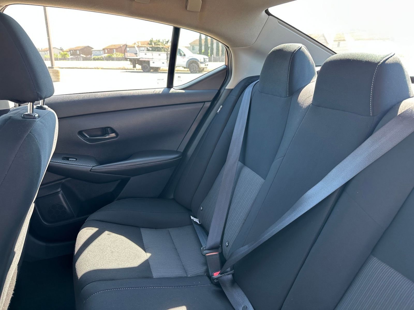 Used 2025 Nissan Sentra SV image 38