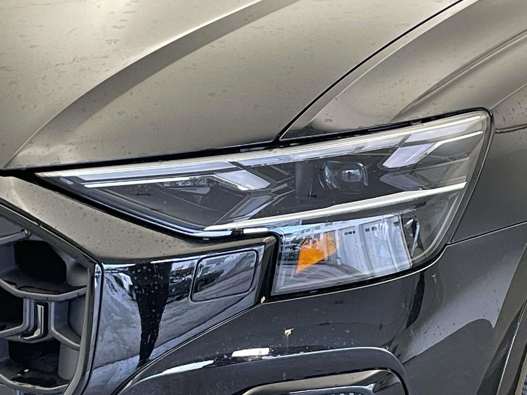 New 2026 Audi Q8 Premium Plus image 15