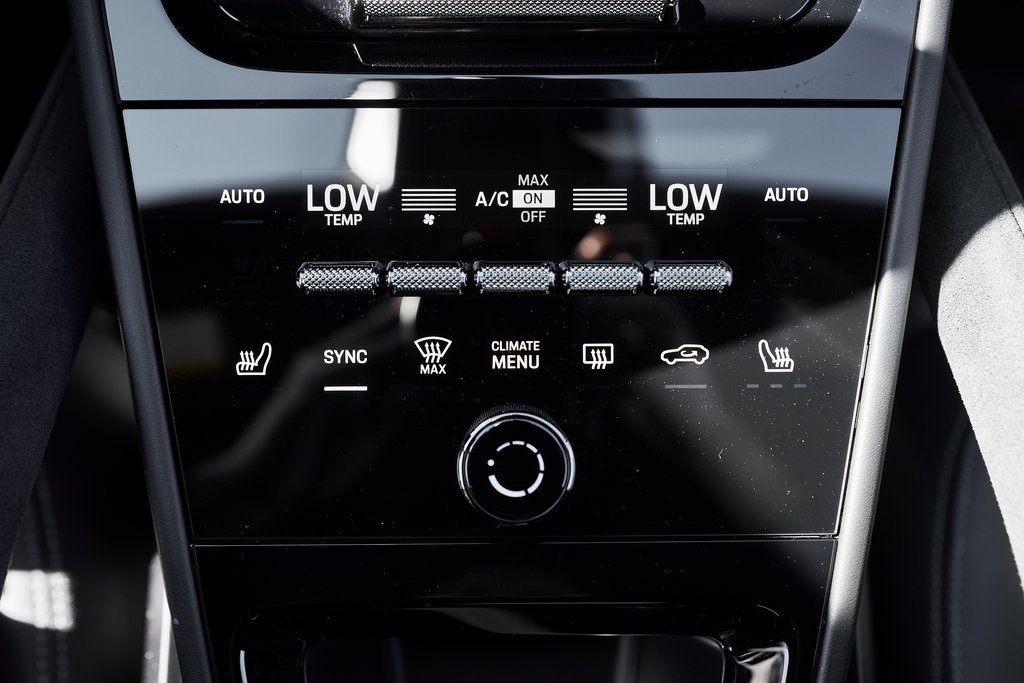 Used 2024 Porsche Cayenne Turbo GT image 71