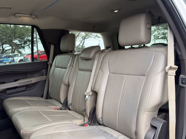 Used 2018 Ford Expedition XLT w/ Equipment Group 202A RWD image 17