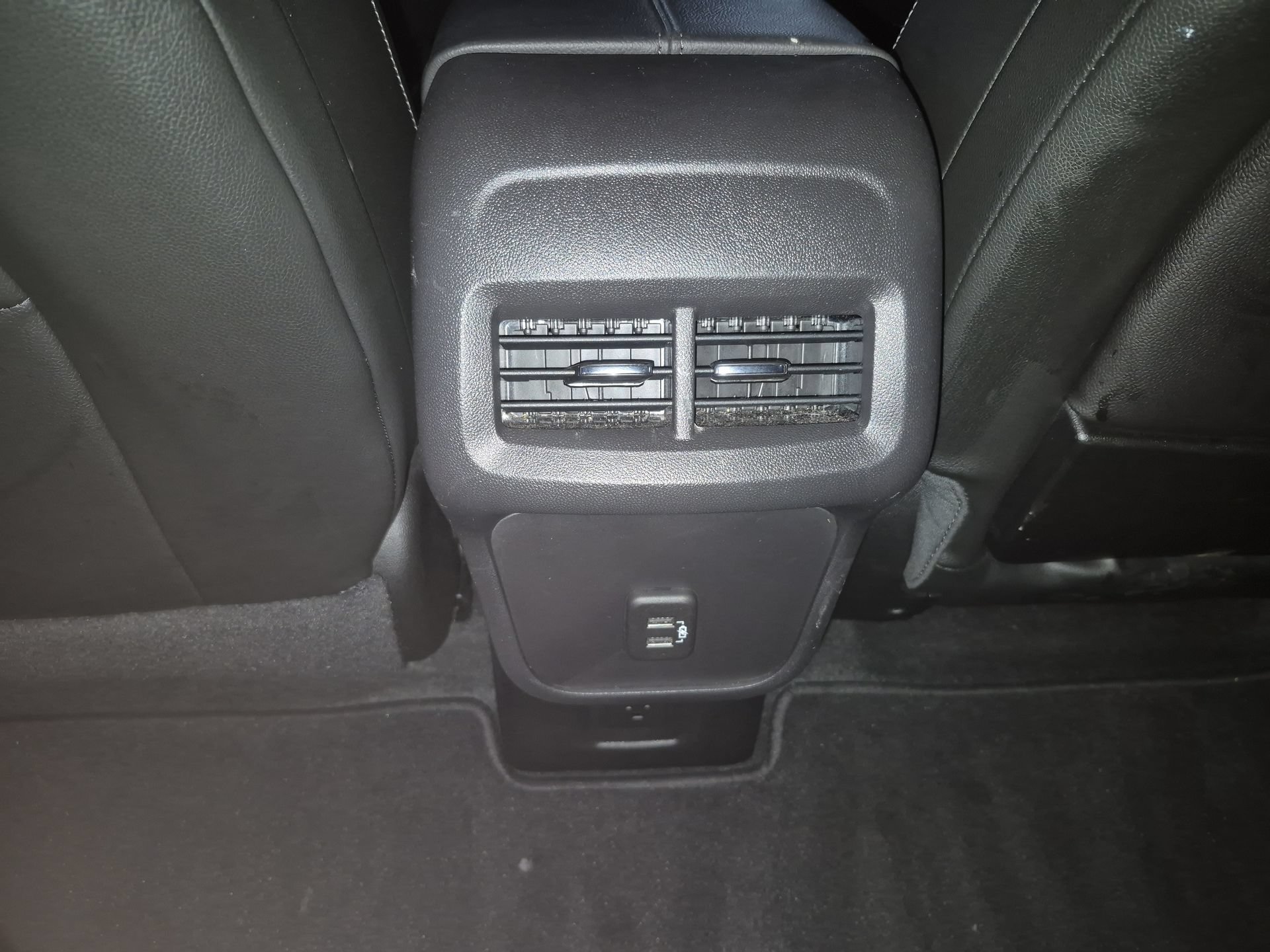 Used 2024 GMC Terrain SLT AWD/4WD image 22
