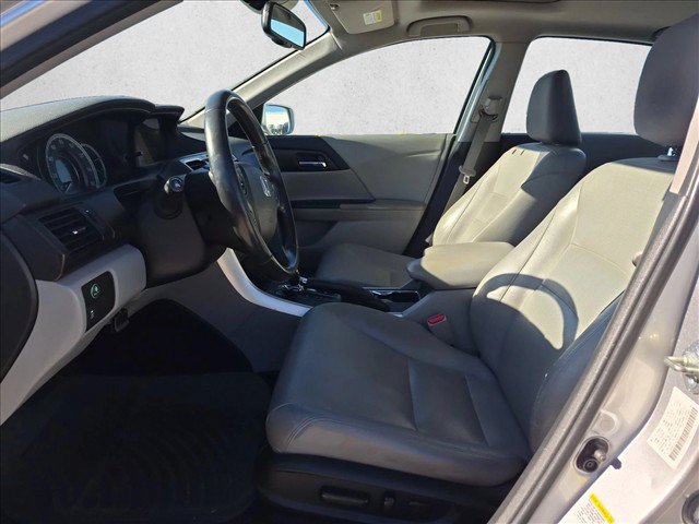 Used 2015 Honda Accord EX-L image 17