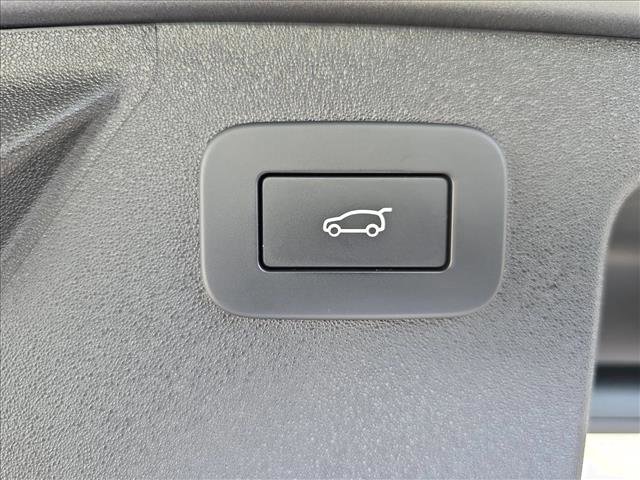 Certified 2024 Land Rover Discovery Sport Dynamic SE image 13