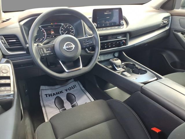 Used 2023 Nissan Rogue S image 6