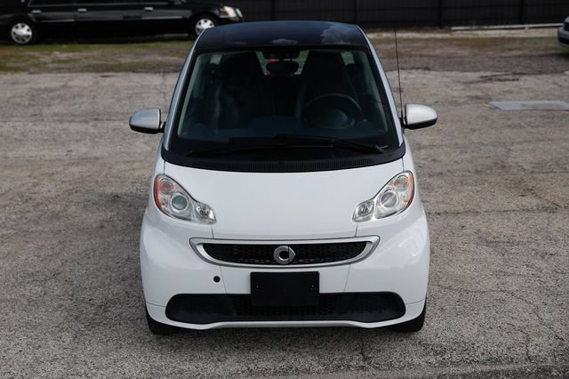 Used 2015 smart fortwo passion RWD image 21