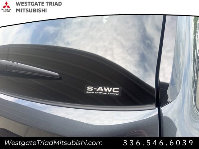 New 2025 Mitsubishi Outlander SE image 13