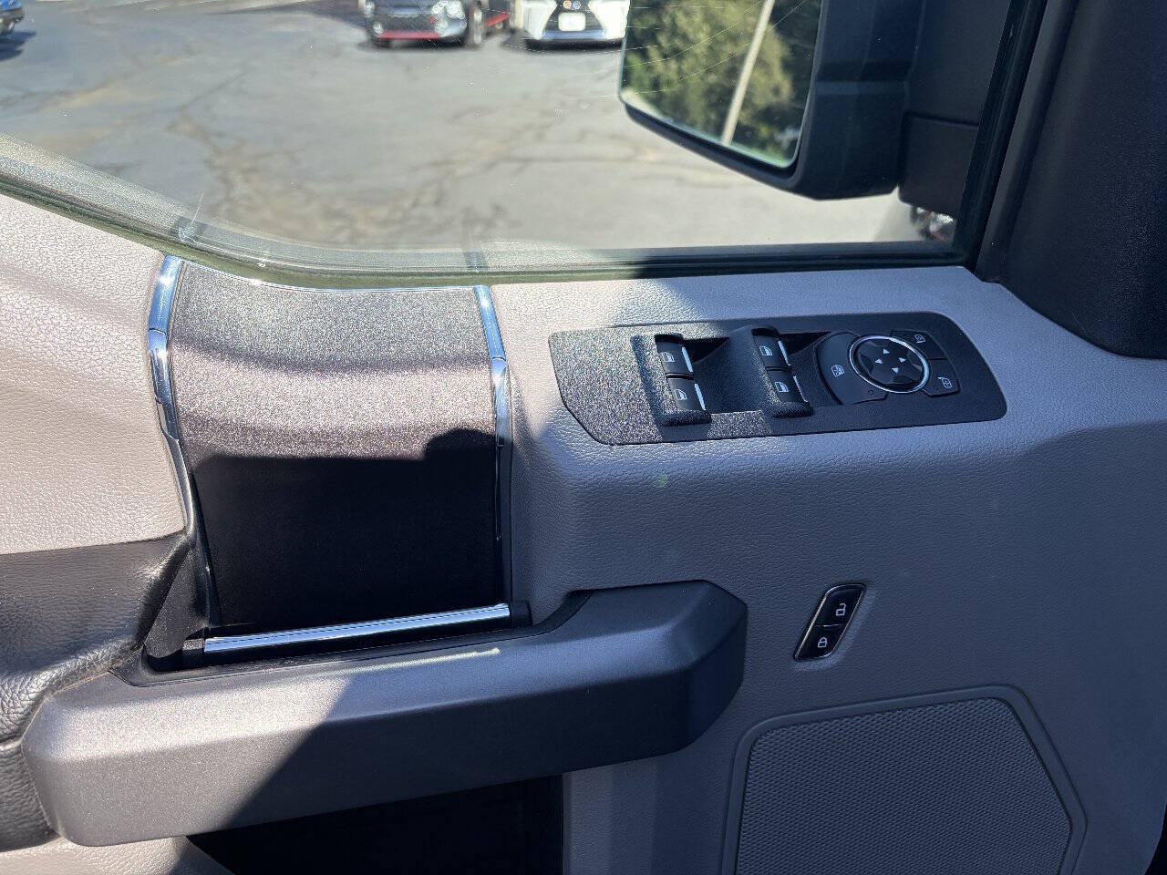 Used 2015 Ford F150 XLT w/ Equipment Group 301A Mid AWD/4WD image 12