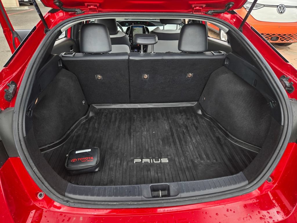 Used 2021 Toyota Prius Limited w/ Premium Convenience Package FWD image 27