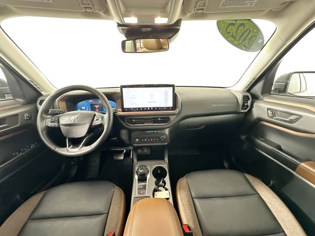 Used 2025 Ford Bronco Sport Outer Banks AWD/4WD image 3