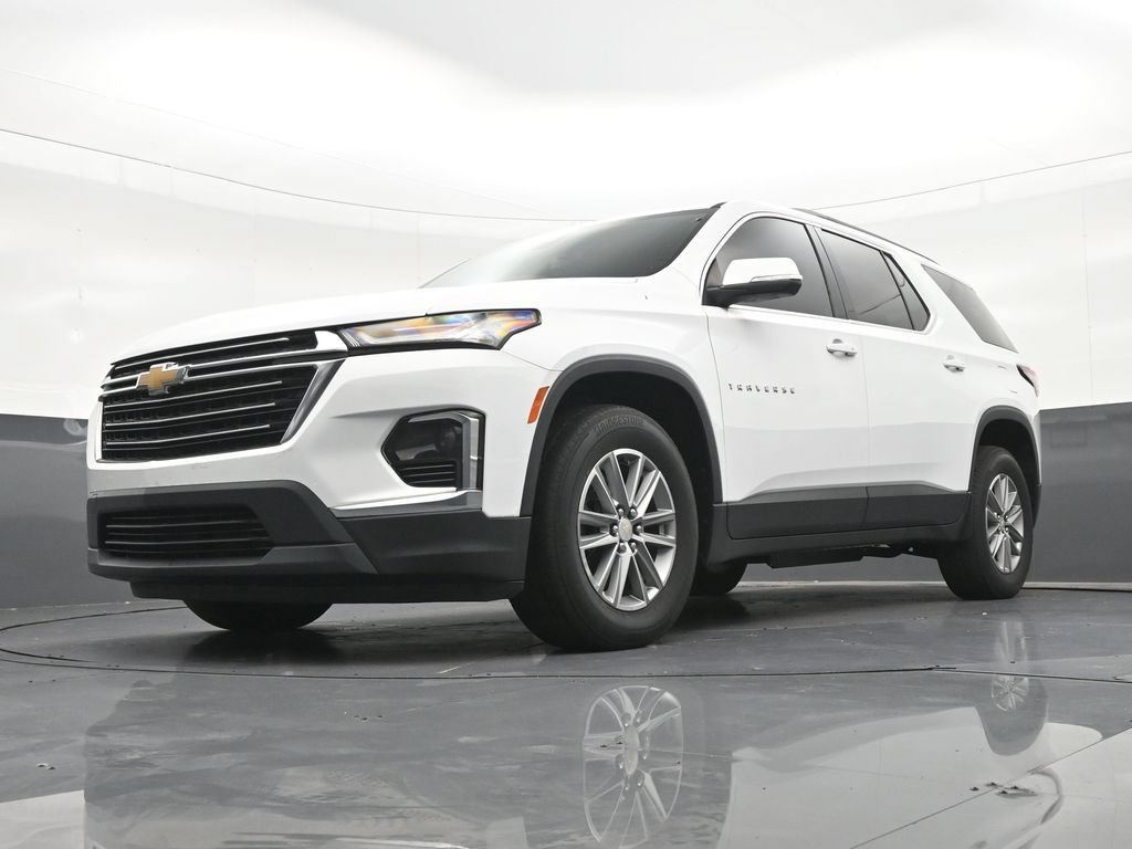 Used 2023 Chevrolet Traverse LT FWD image 23