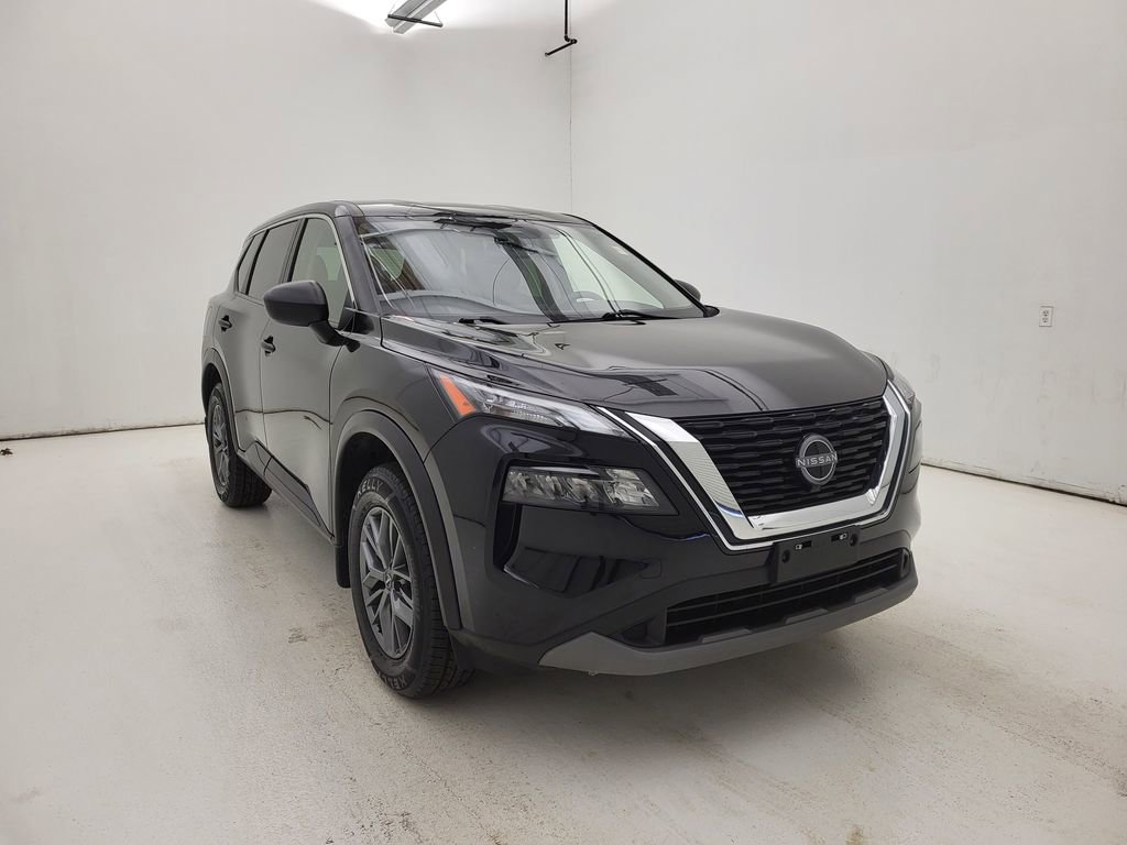 Used 2023 Nissan Rogue S FWD image 1