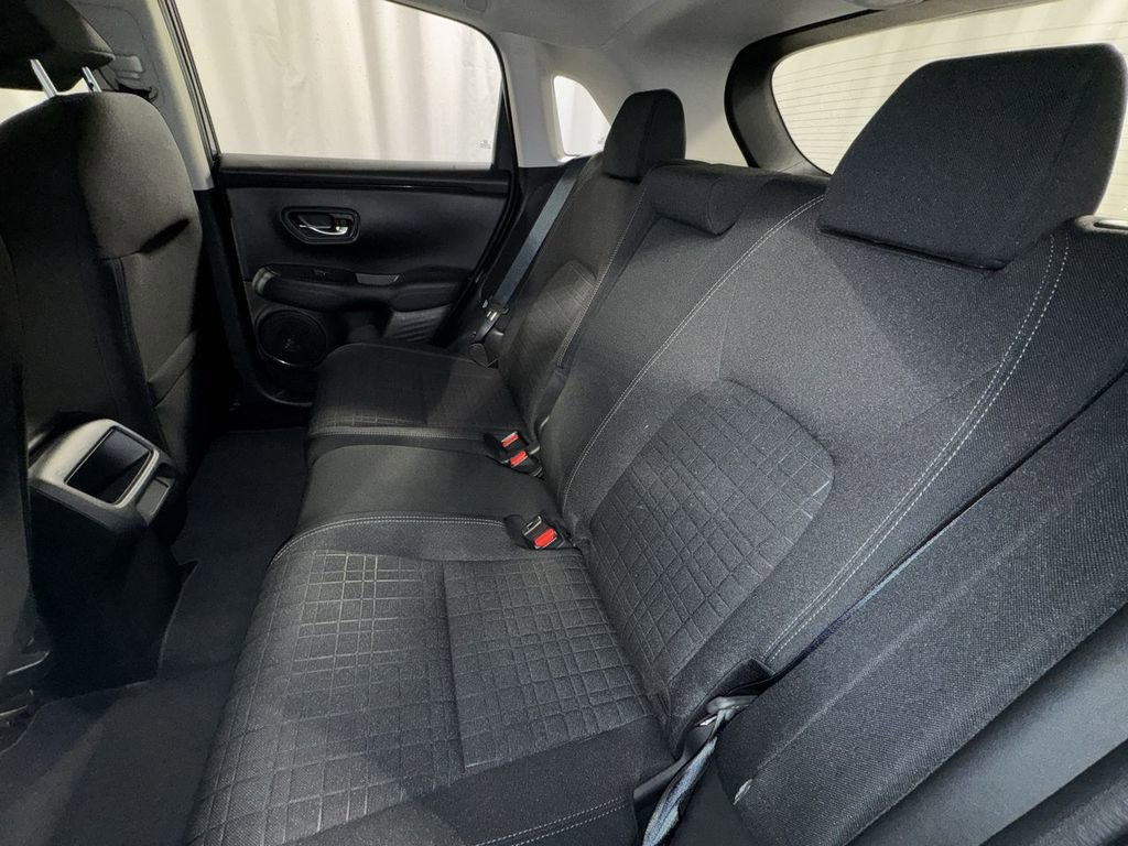 Used 2023 Honda HR-V LX image 29