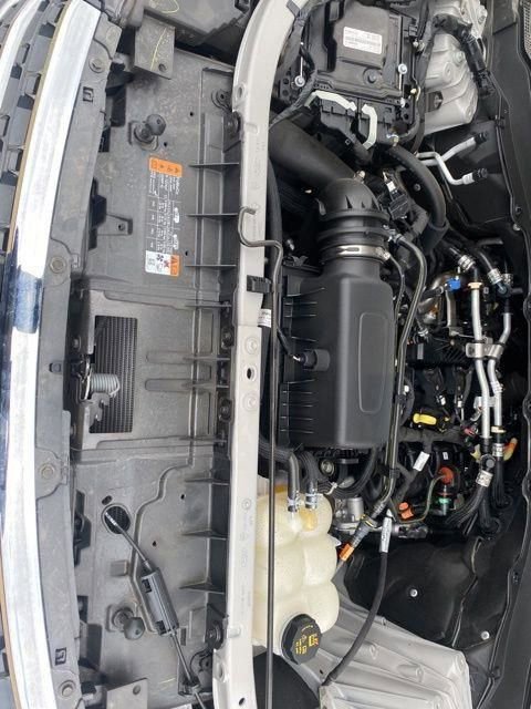 Used 2023 Ford Explorer XLT image 37