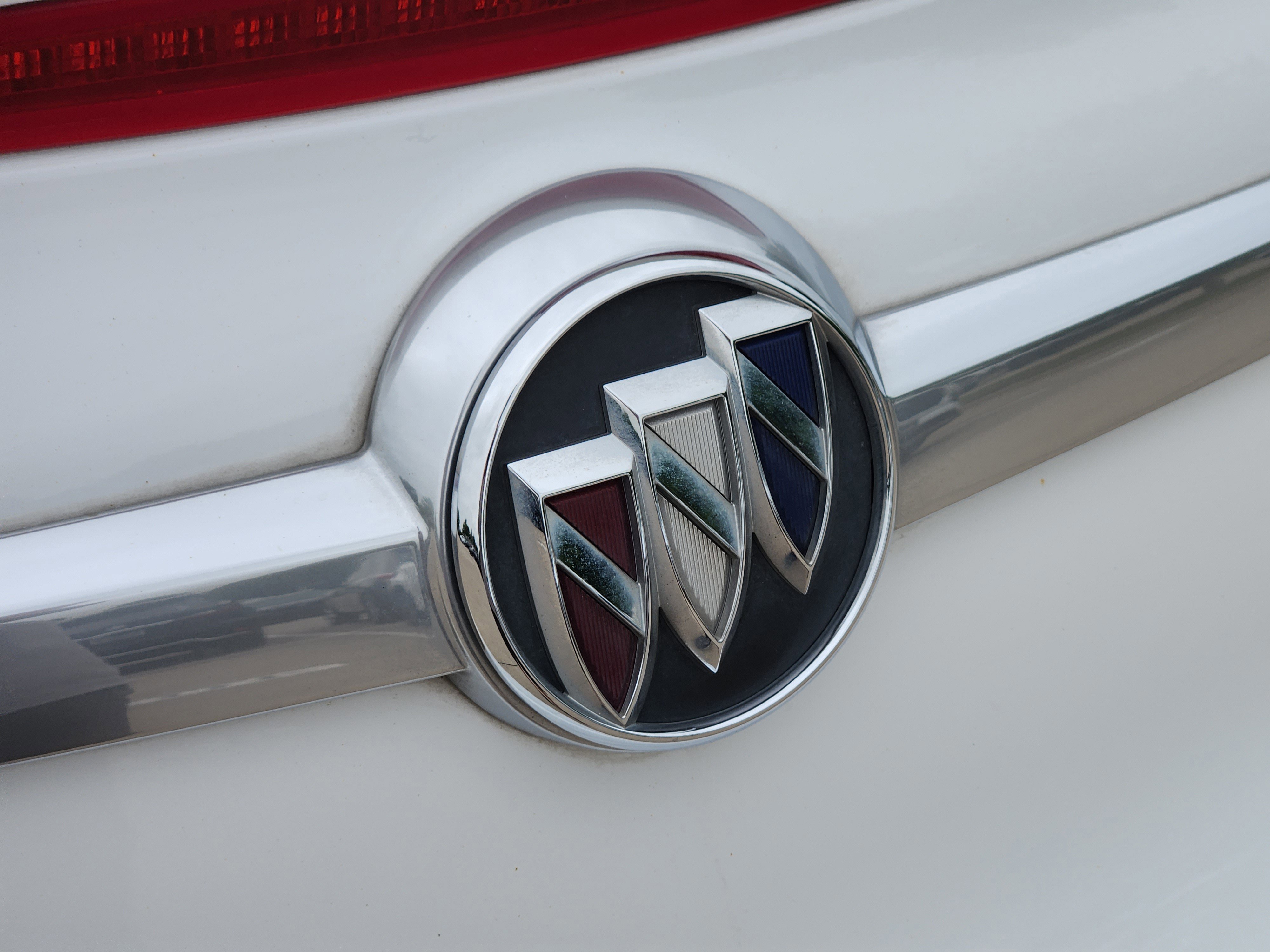 Used 2019 Buick Cascada Premium image 39
