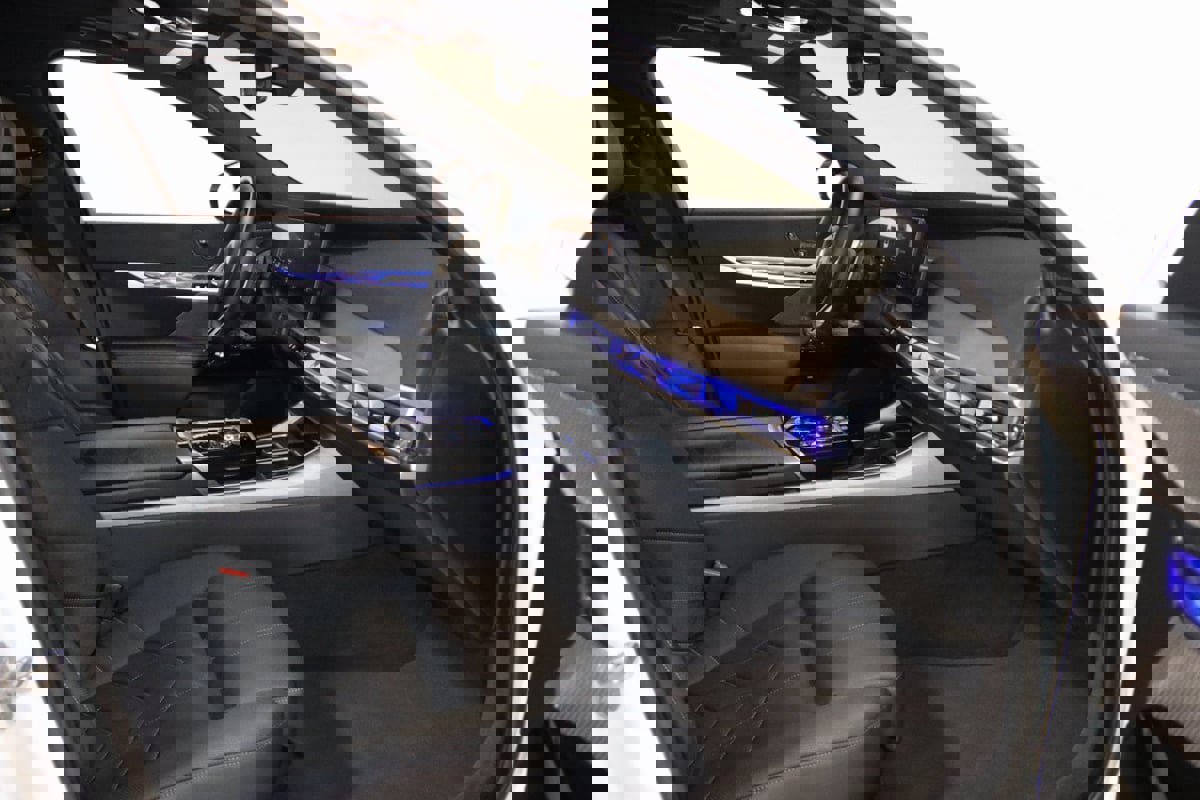 Used 2023 BMW 760i xDrive image 68