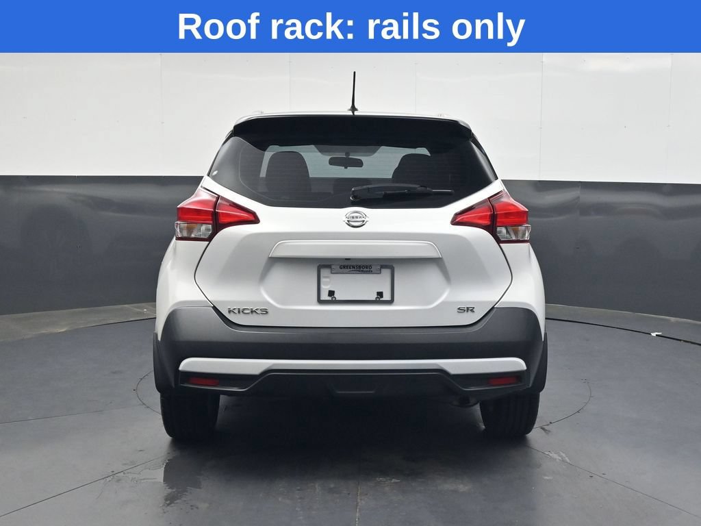 Used 2018 Nissan Kicks SR w/ Premium Package FWD image 5