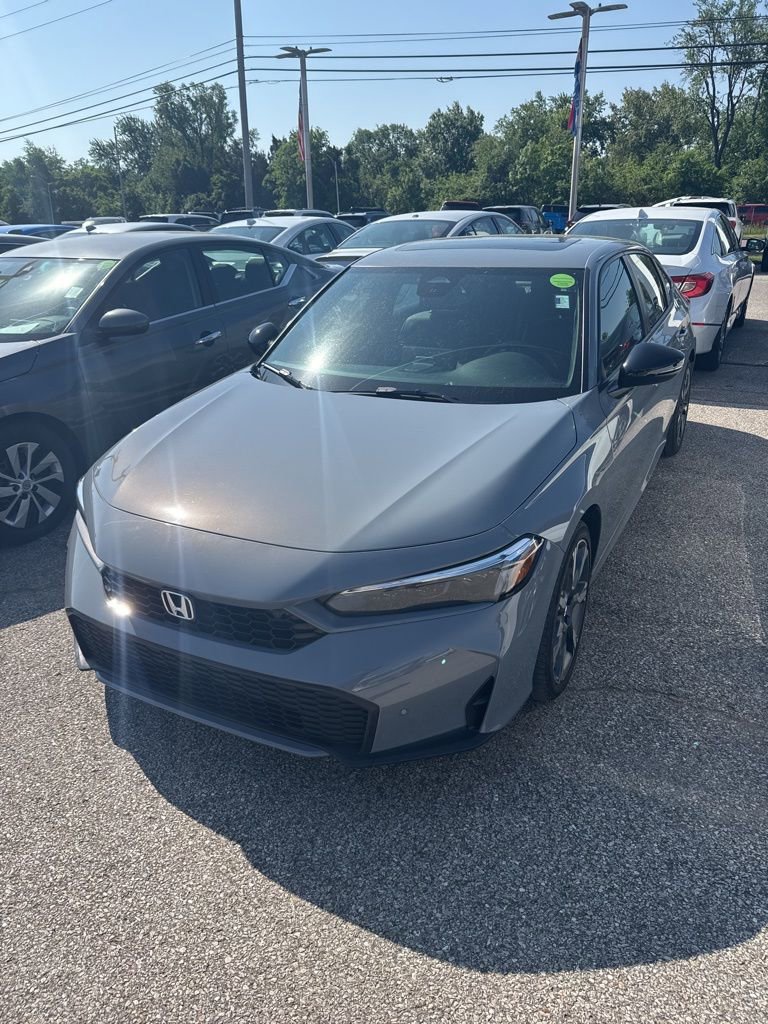 Used 2025 Honda Civic Sport image 4
