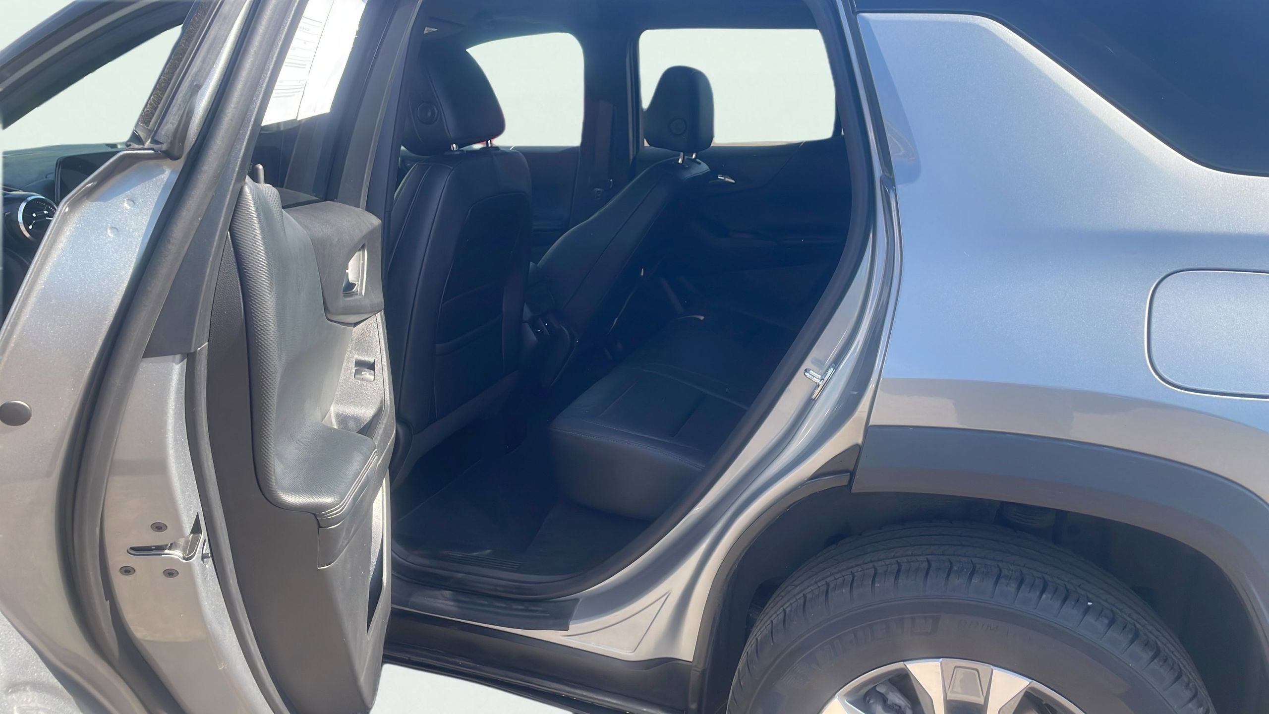 Used 2026 Chevrolet Equinox LT w/ Convenience Package II AWD/4WD image 13