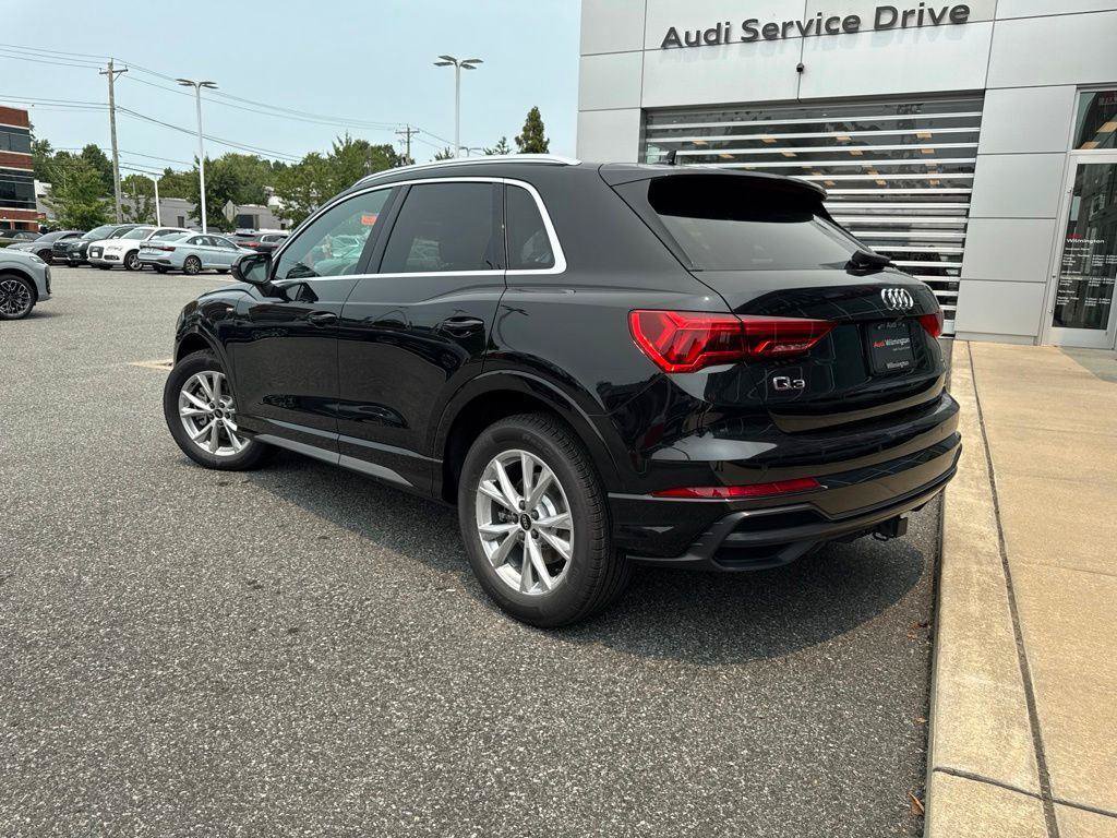 Certified 2022 Audi Q3 2.0T Premium Plus AWD/4WD image 3