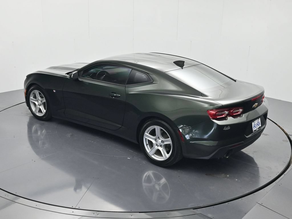 Used 2020 Chevrolet Camaro LT RWD image 30