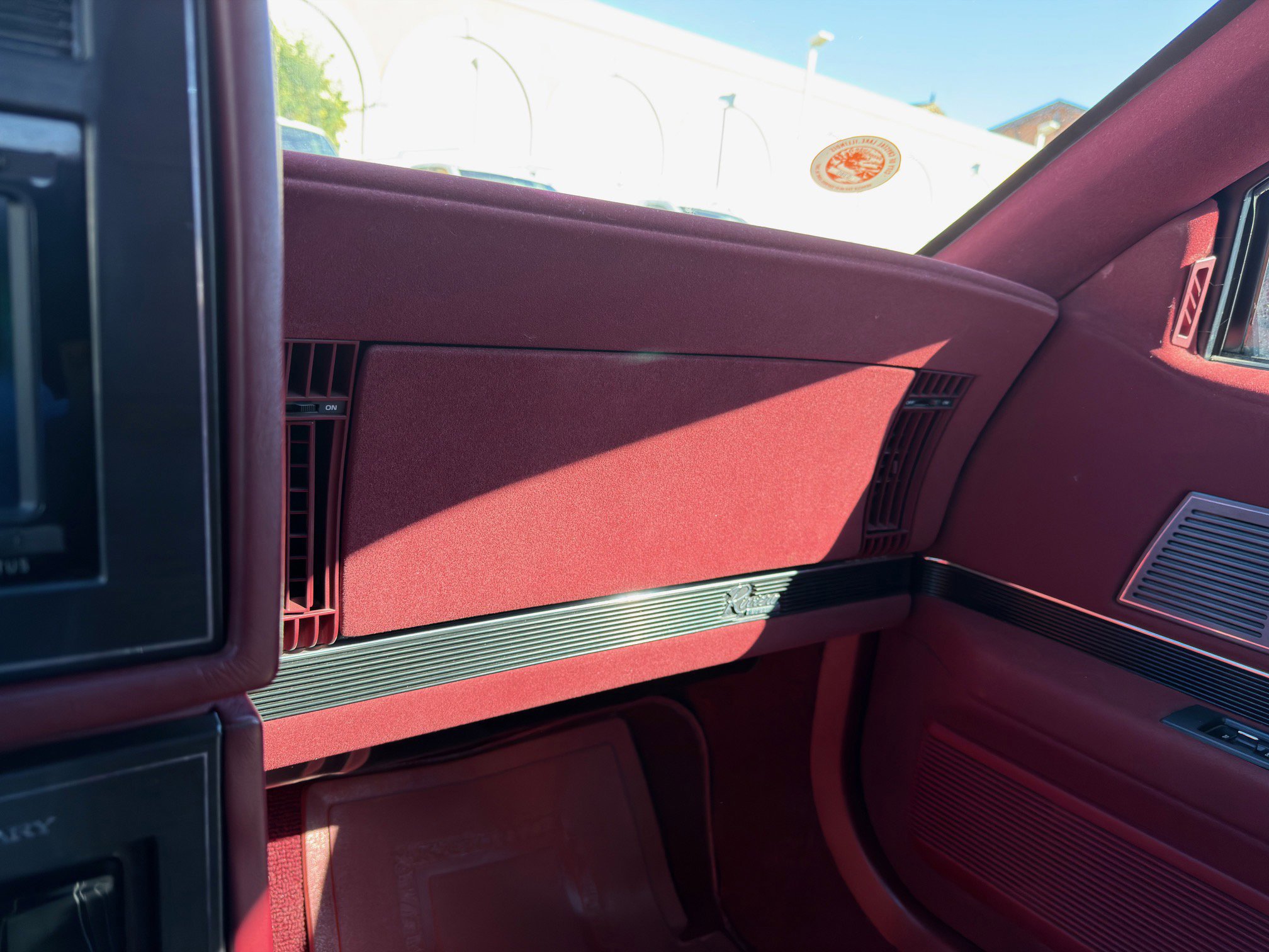 Used 1988 Buick Riviera Coupe image 32