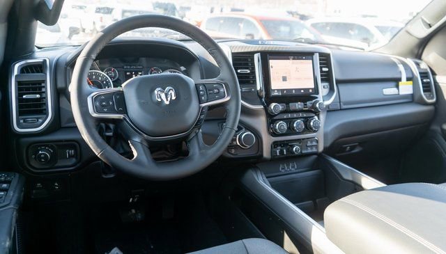 New 2026 RAM 1500 4x4 Crew Cab image 10